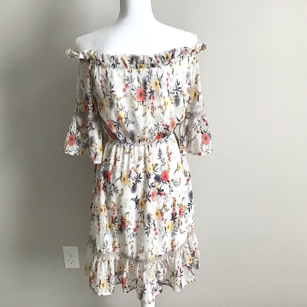 RARE Floral Dresss ASO Alexis Rose in Schitt’s Creek - Picture 9 of 14